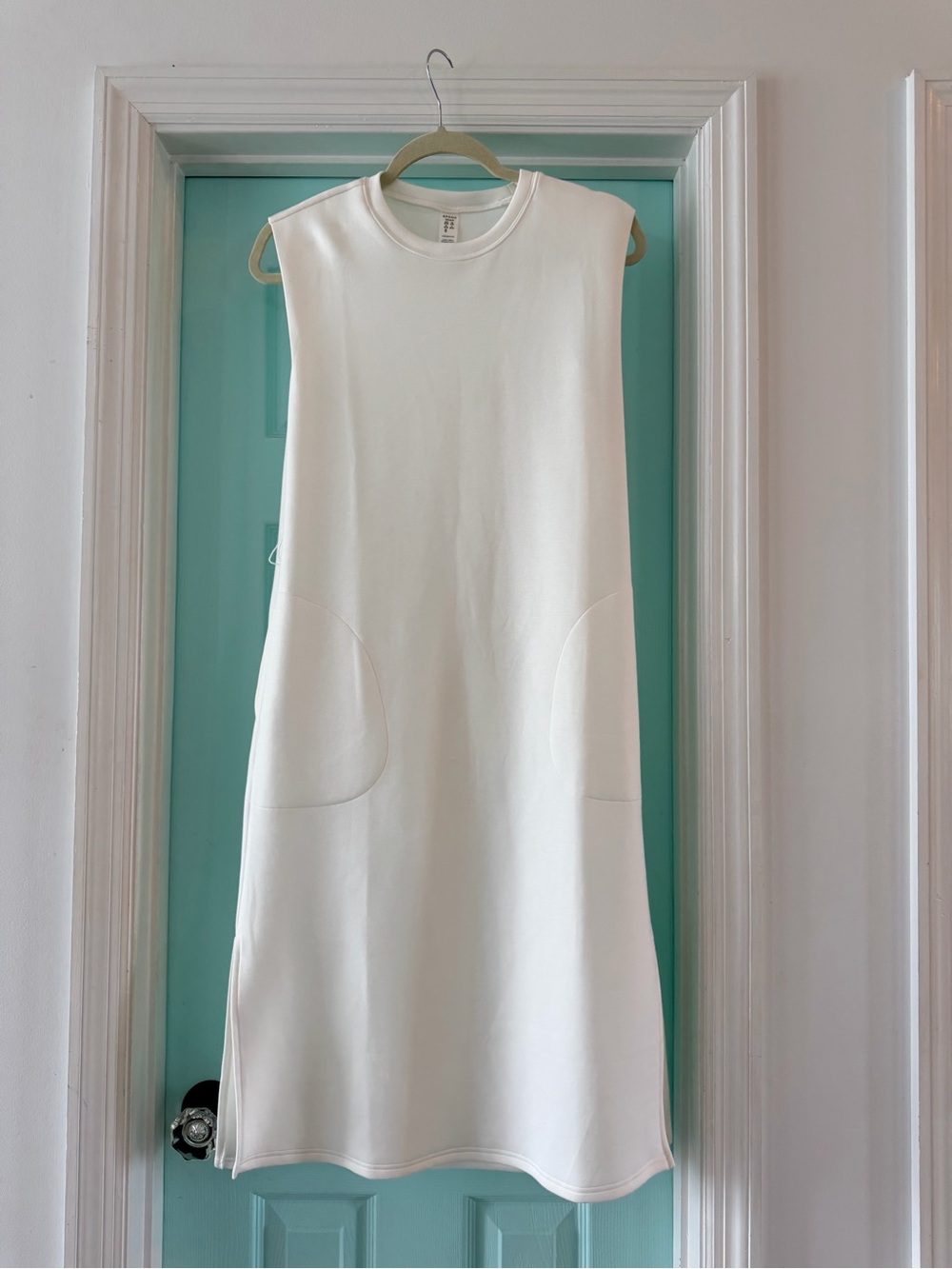 SPANX NWT AIR ESSENTIALS POWDER WHITE TIE WAIST Dress w/pockets S